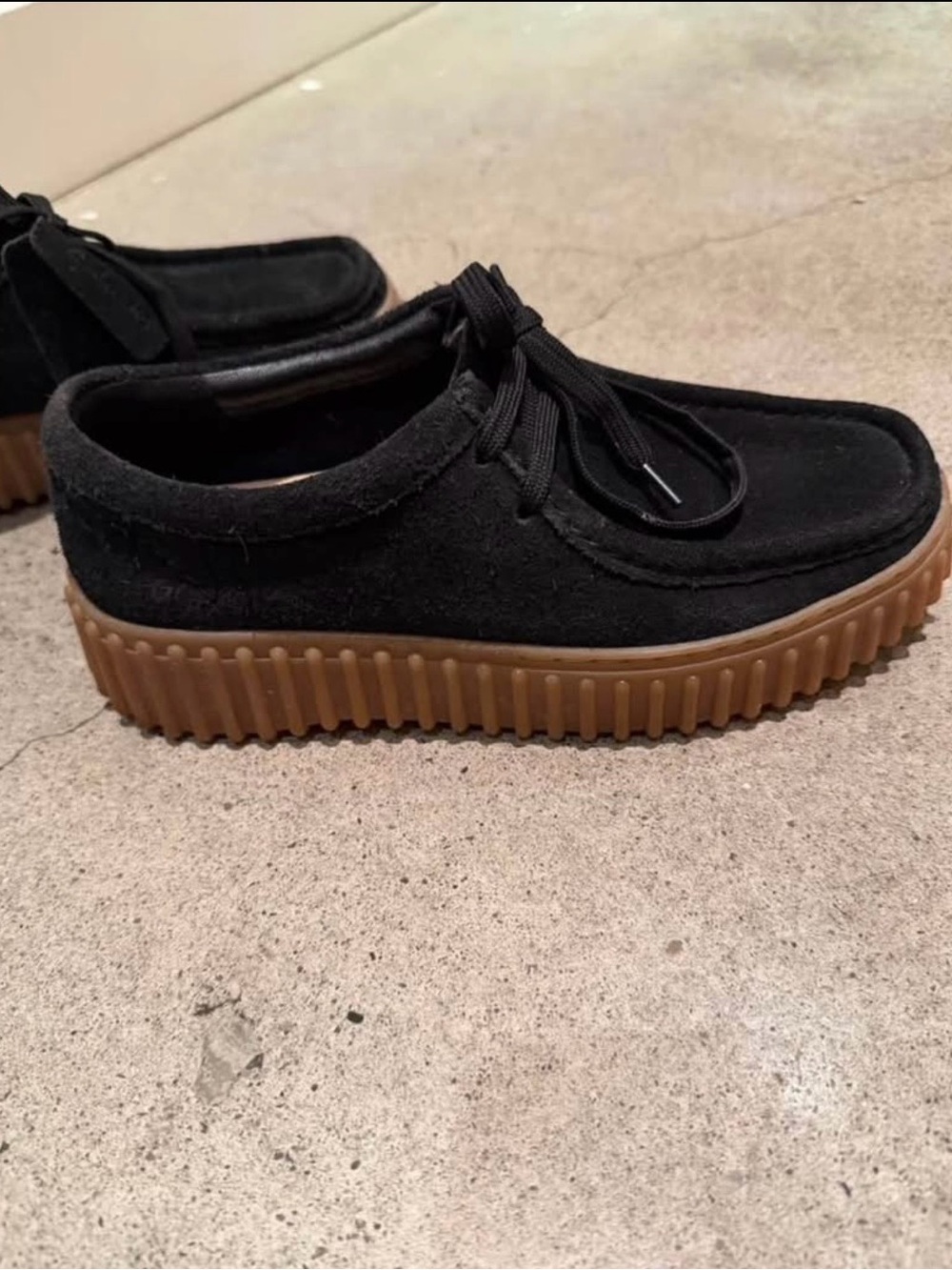 Women’s Clark’s Torhill Bee Suede Shoes